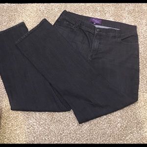 Women’s NMDJ Black denim jeans